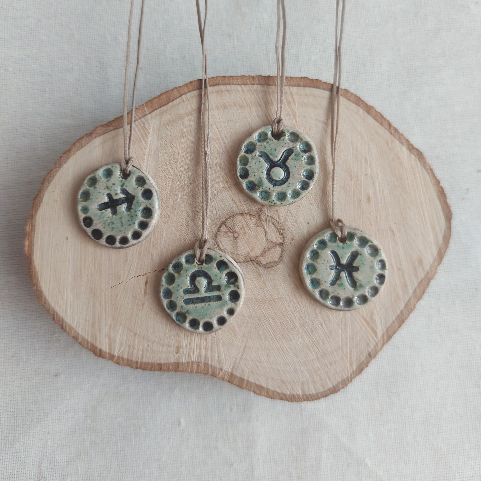 Burçlar (Yay, Terazi, Boğa, Balık burcu)