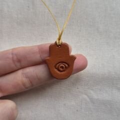 Hamsa El Yapımı Seramik Nazar Kolyesi