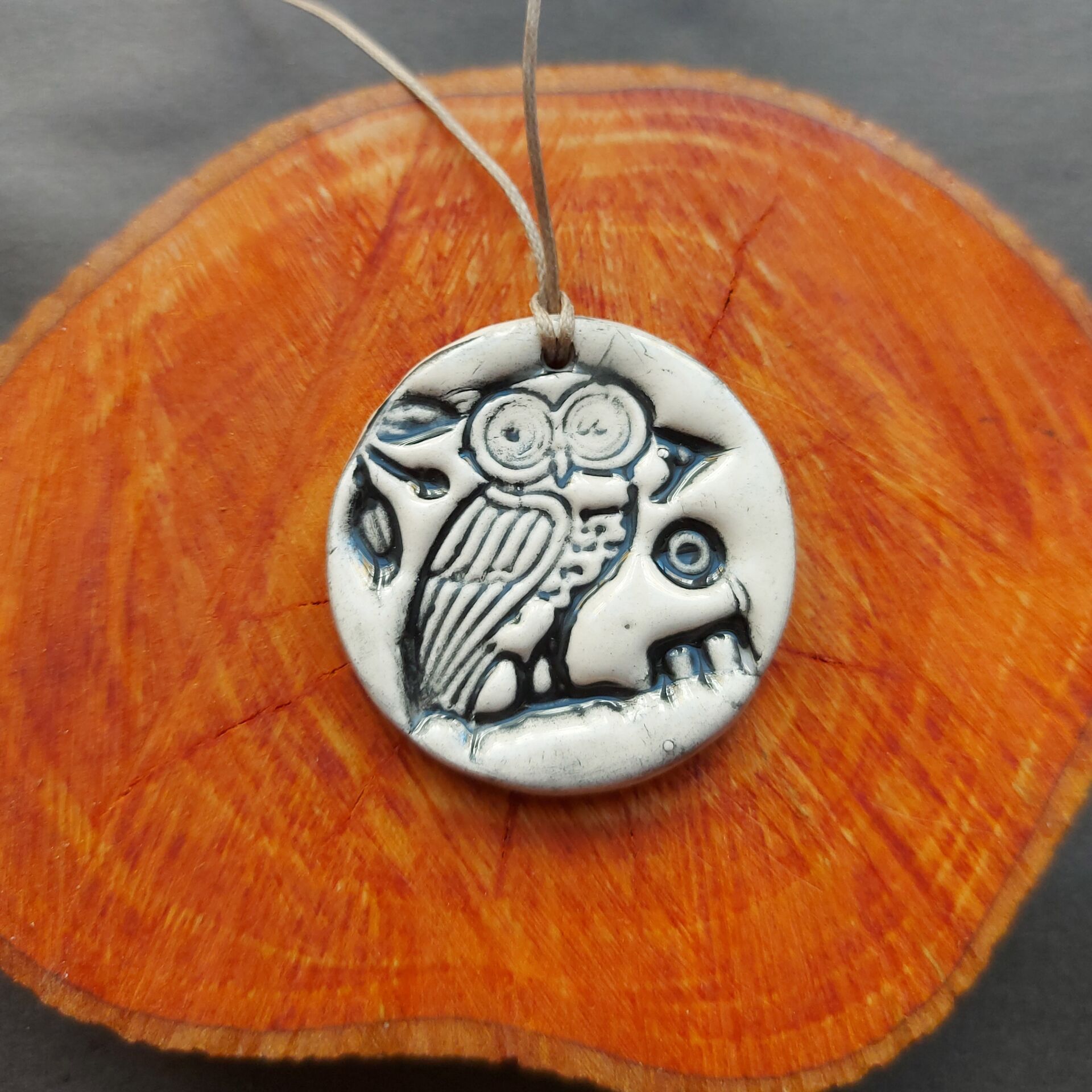 Athena'nın Baykuşu Siyah